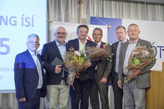 Fráfarandi stjórnarmenn í framkvæmdsatjórn ÍSÍ heiðraðir